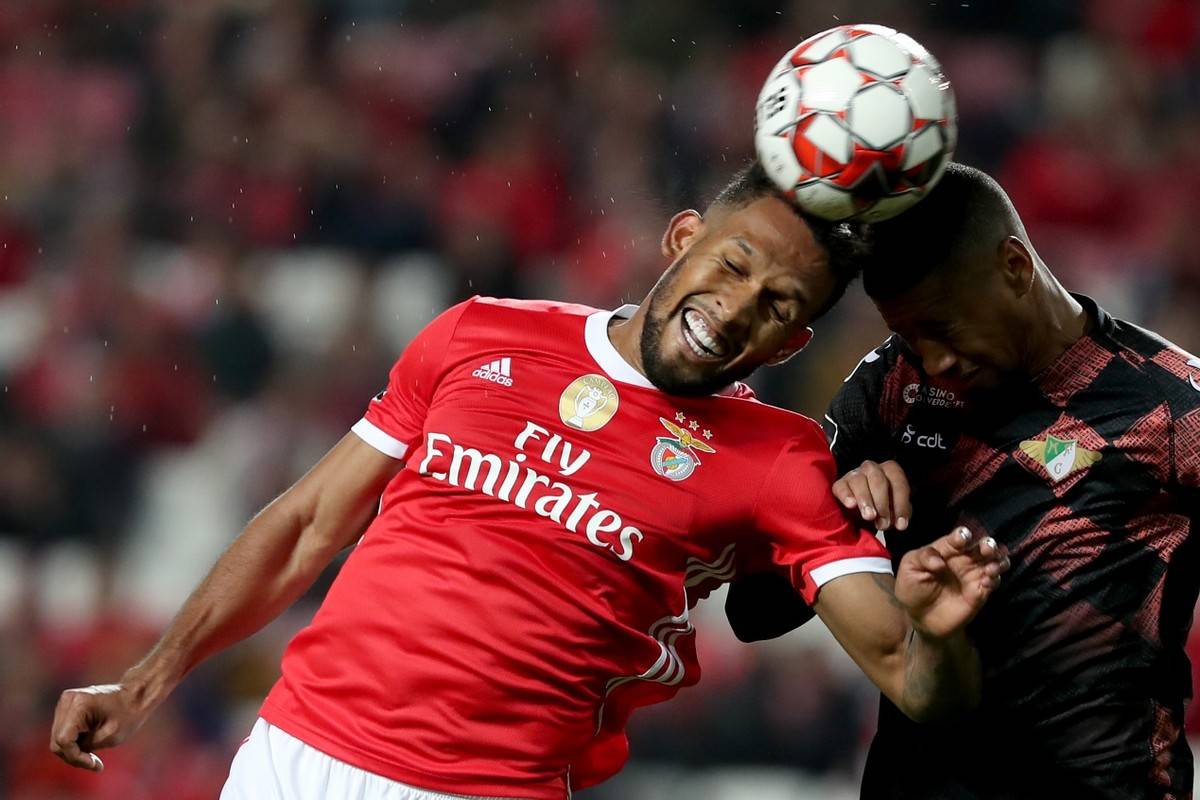 包含新疆广汇迎葡超关键赛,冲刺阶段再遭质疑,更衣室稳定,阵容厚度经受考验的词条 包含新疆广汇迎葡超关键赛,冲刺阶段再遭质疑,更衣室稳定,阵容厚度经受考验的词条