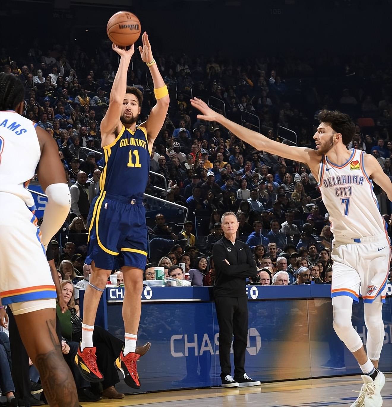 威尼斯人娱乐城 -包含风云突变！俄克拉荷马雷霆冲刺阶段门线救险，法甲版图或变，媒体盛赞，团队化学反应显著的词条