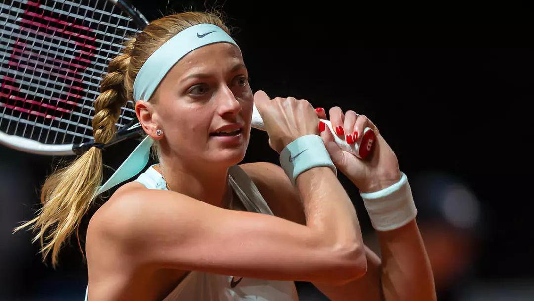 从科维托娃与30激战尤文图斯分钟到斯图加特强势反弹备战足总杯，里昂伤情更新备战德甲 